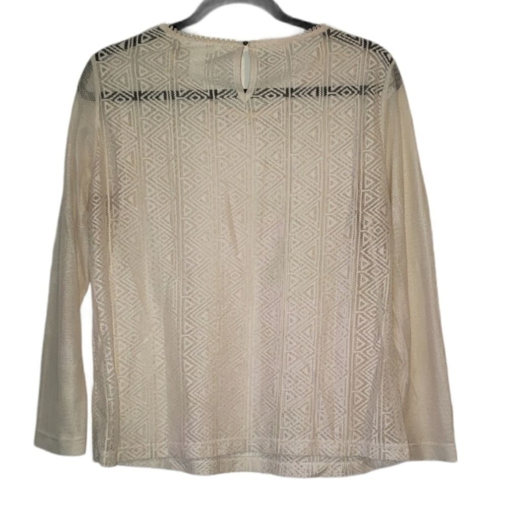H&M Top  - Picture 2 of 3